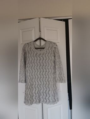 Damart  Silver Sequin Crochet Open Work Knitted Tunic Size 14/16